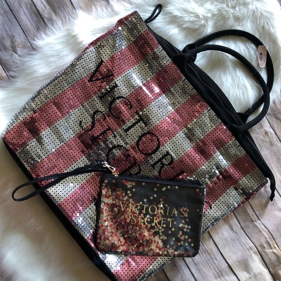 Victoria's Secret Handbags - NWT Victoria Secret Bag W/ Makeup Bag